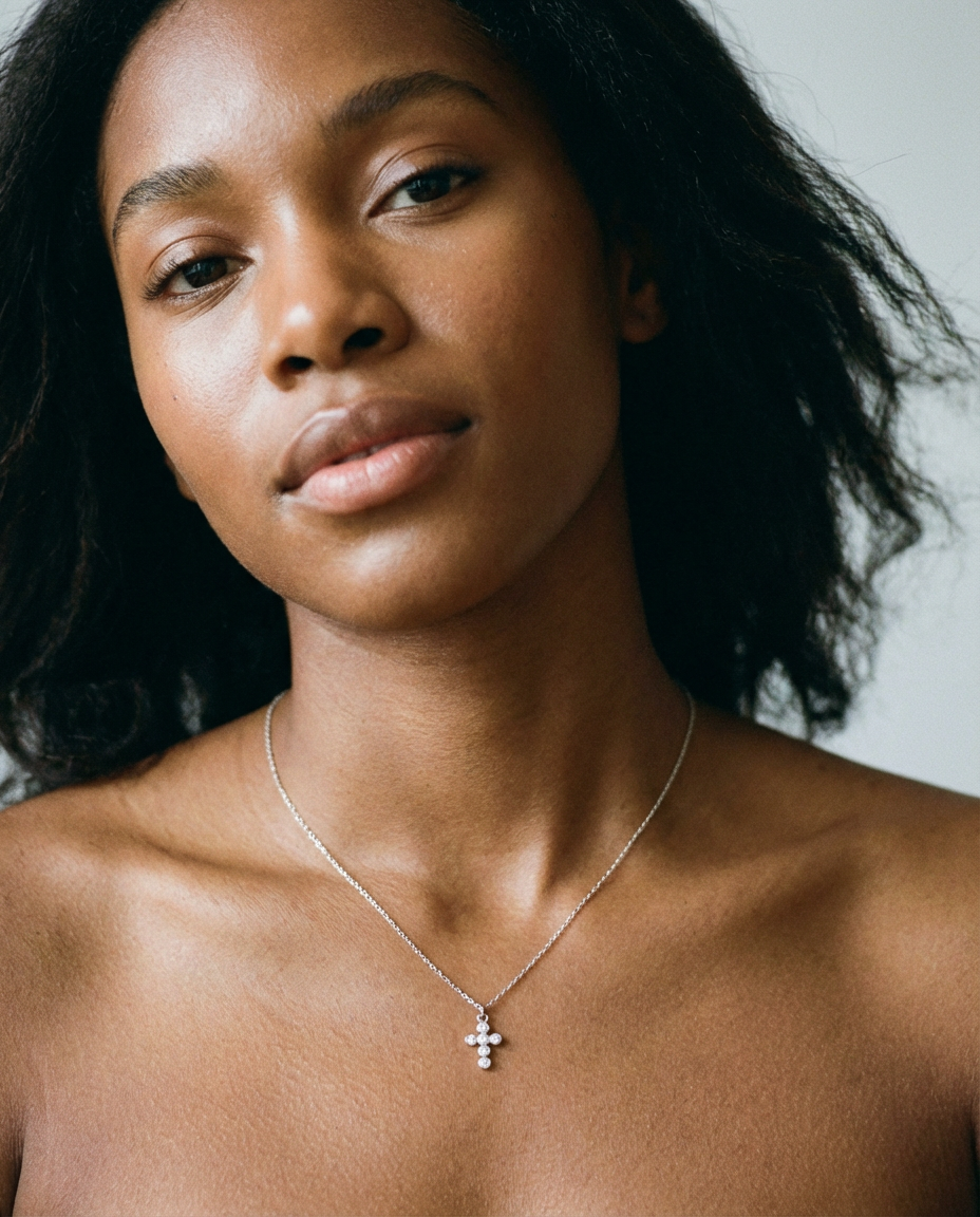 Cerchio Cross Necklace