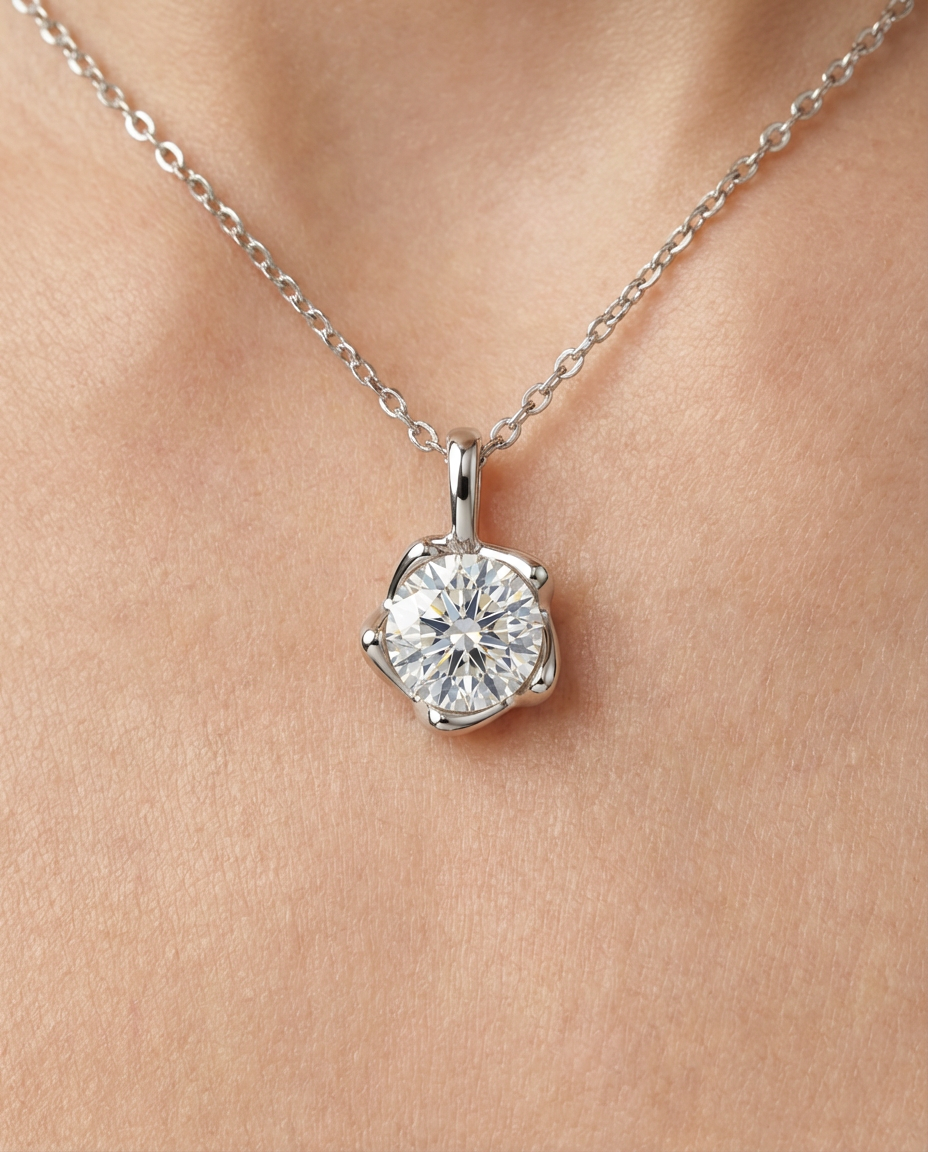 Bocciolo Necklace