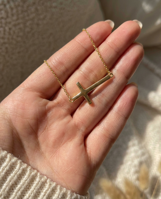 Orizzontale Cross Necklace
