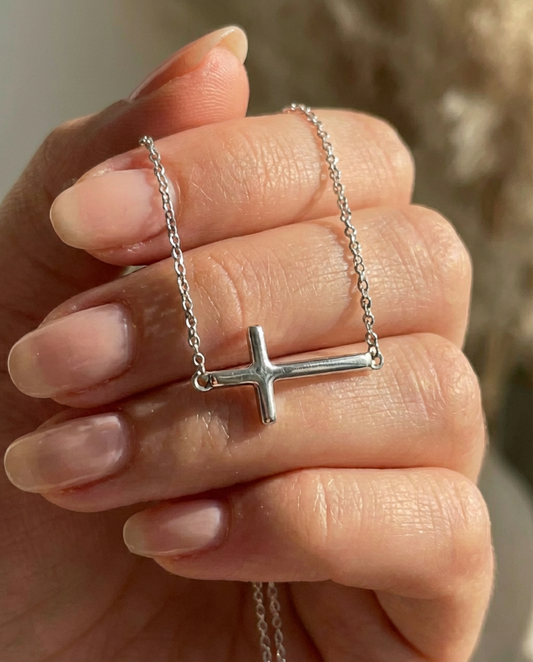 Orizzontale Cross Necklace